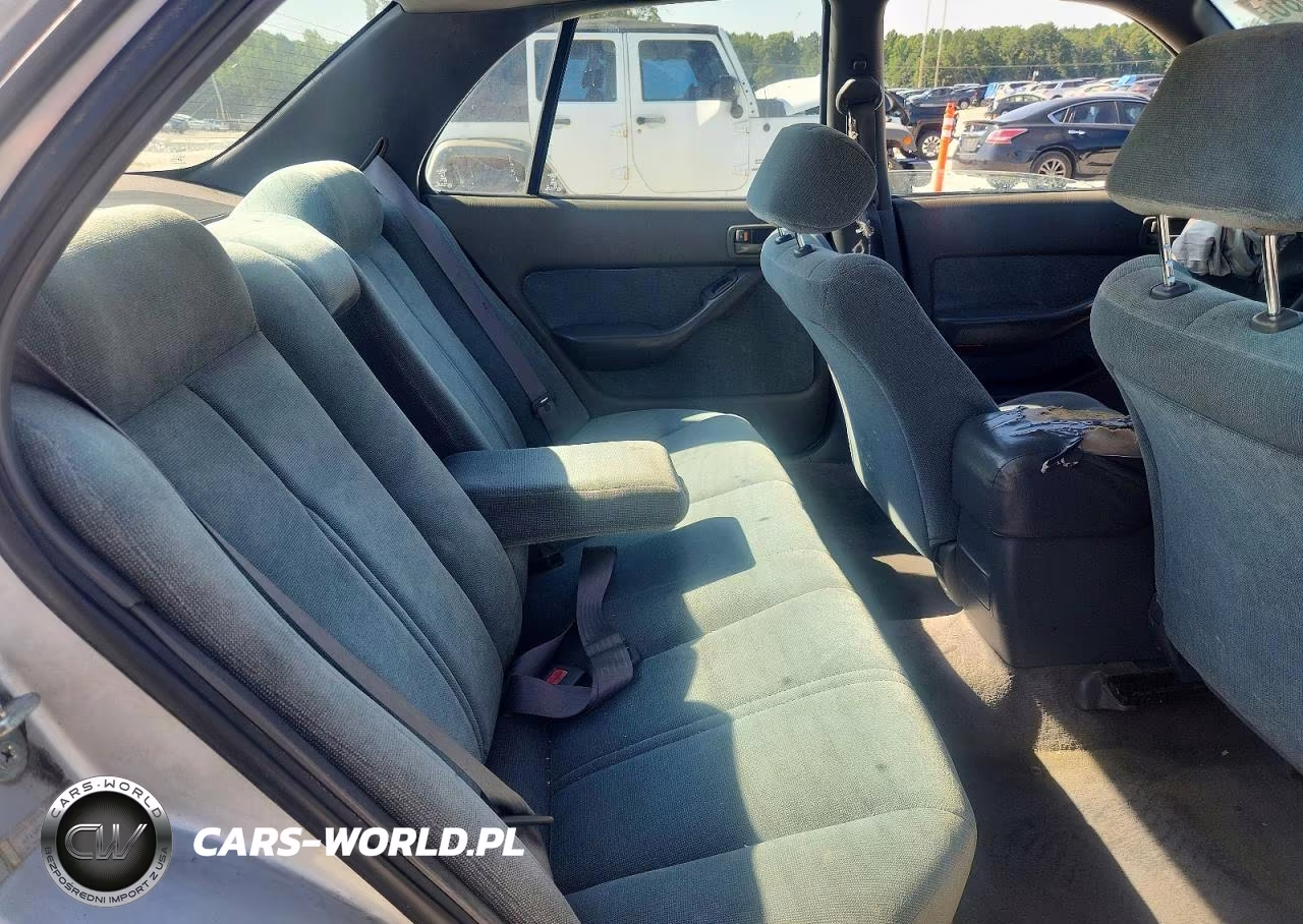 1992 Toyota Camry Le VIN:4T1SK12E9NU160326 - 10