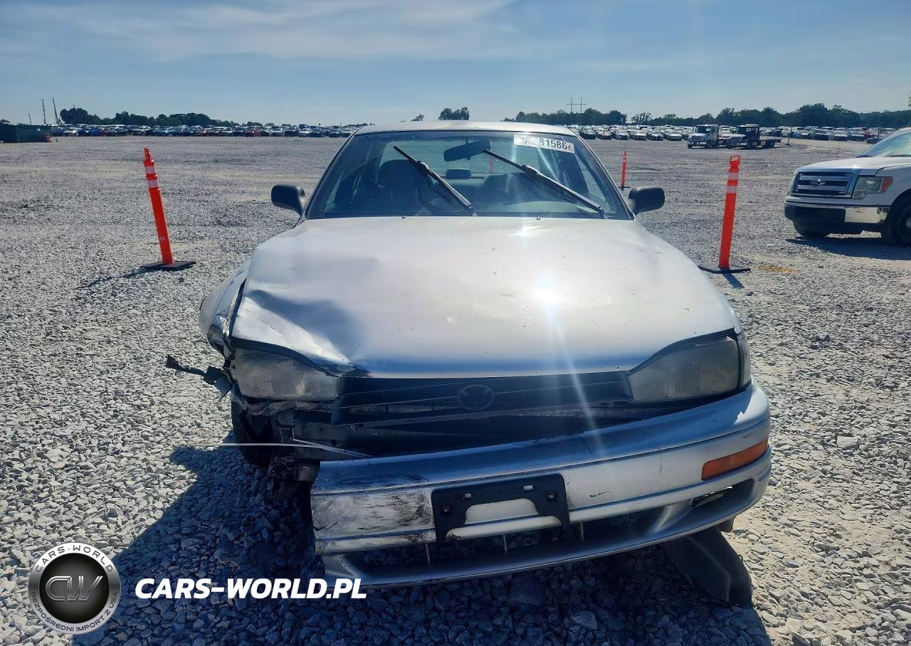 1992 Toyota Camry Le VIN:4T1SK12E9NU160326 - 5