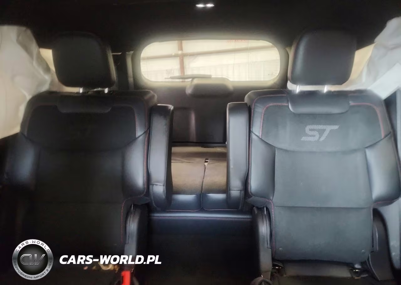2026 Ford Explorer VIN:1FMWK8GC0TGA92611 - 10