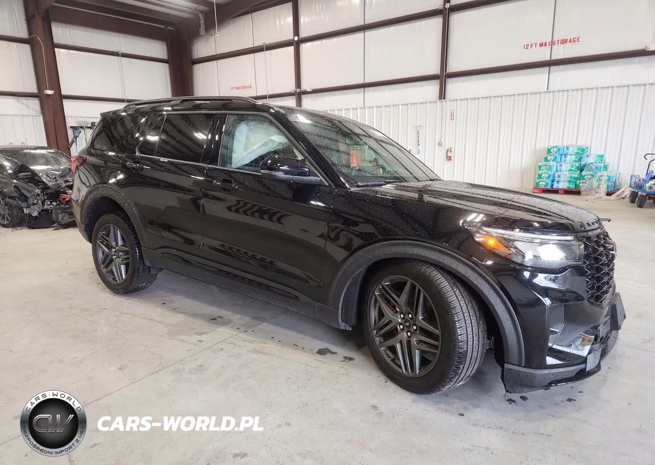 2026 Ford Explorer VIN:1FMWK8GC0TGA92611 - 4