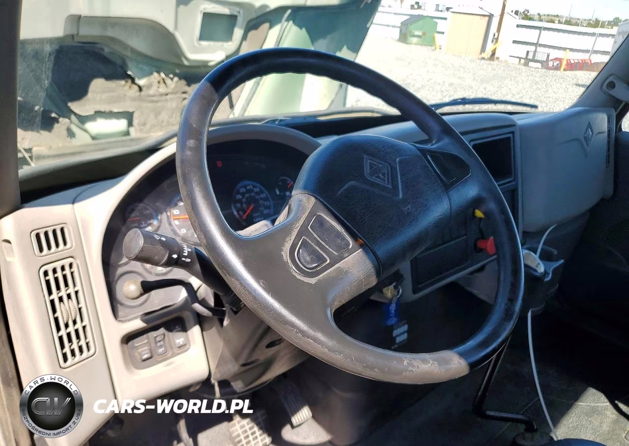 2015 International 4300 Semi Truck VIN:3HCMMAAN2FL736314 - 8