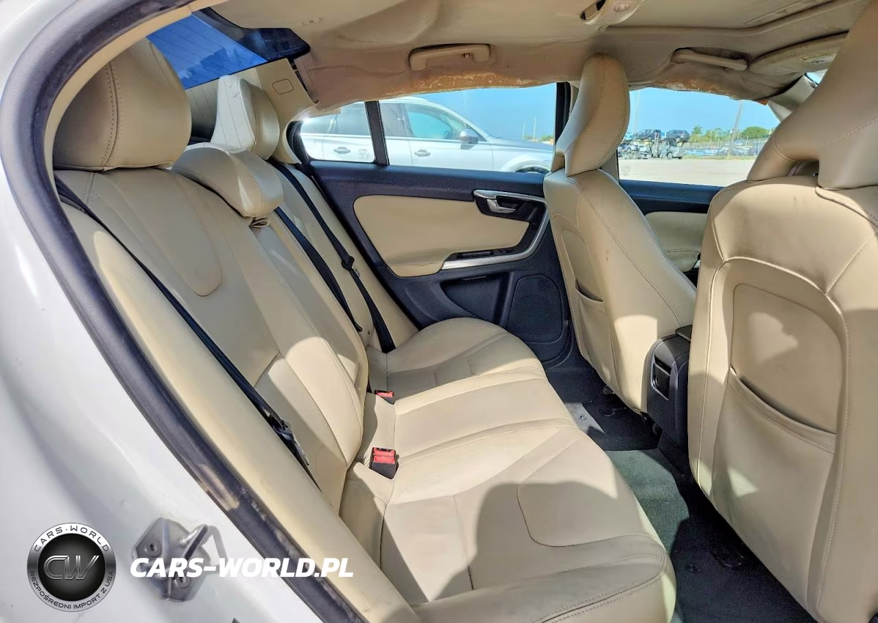 2017 Volvo S60 VIN:YV126MFL3H2423259 - 10