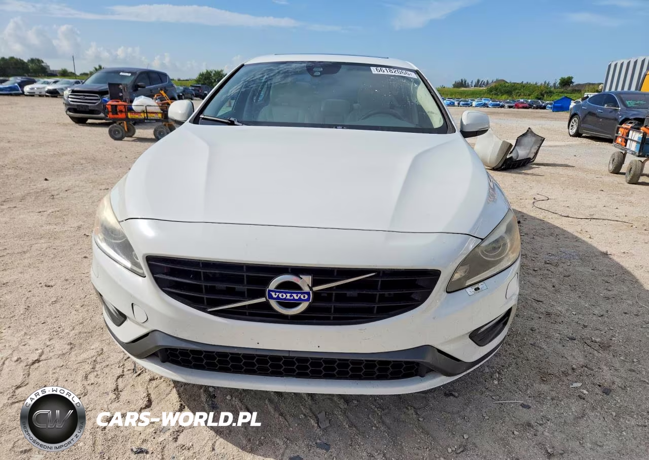 2017 Volvo S60 VIN:YV126MFL3H2423259 - 5