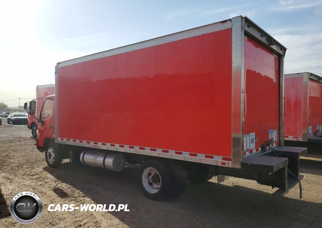 2018 Hino 195 Box Truck VIN:JHHSDM2H6JK006203 - 2