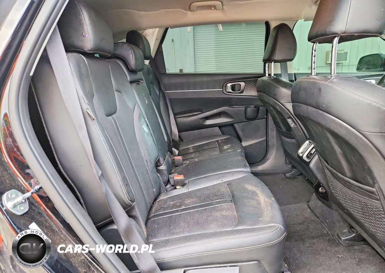 2026 Kia Sorento S VIN:5XYRLDJCXTG432320 - 11