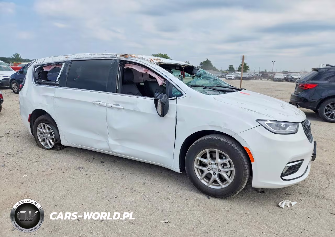2026 Chrysler Pacifica Select VIN:2C4RC1BG0TR278485 - 4