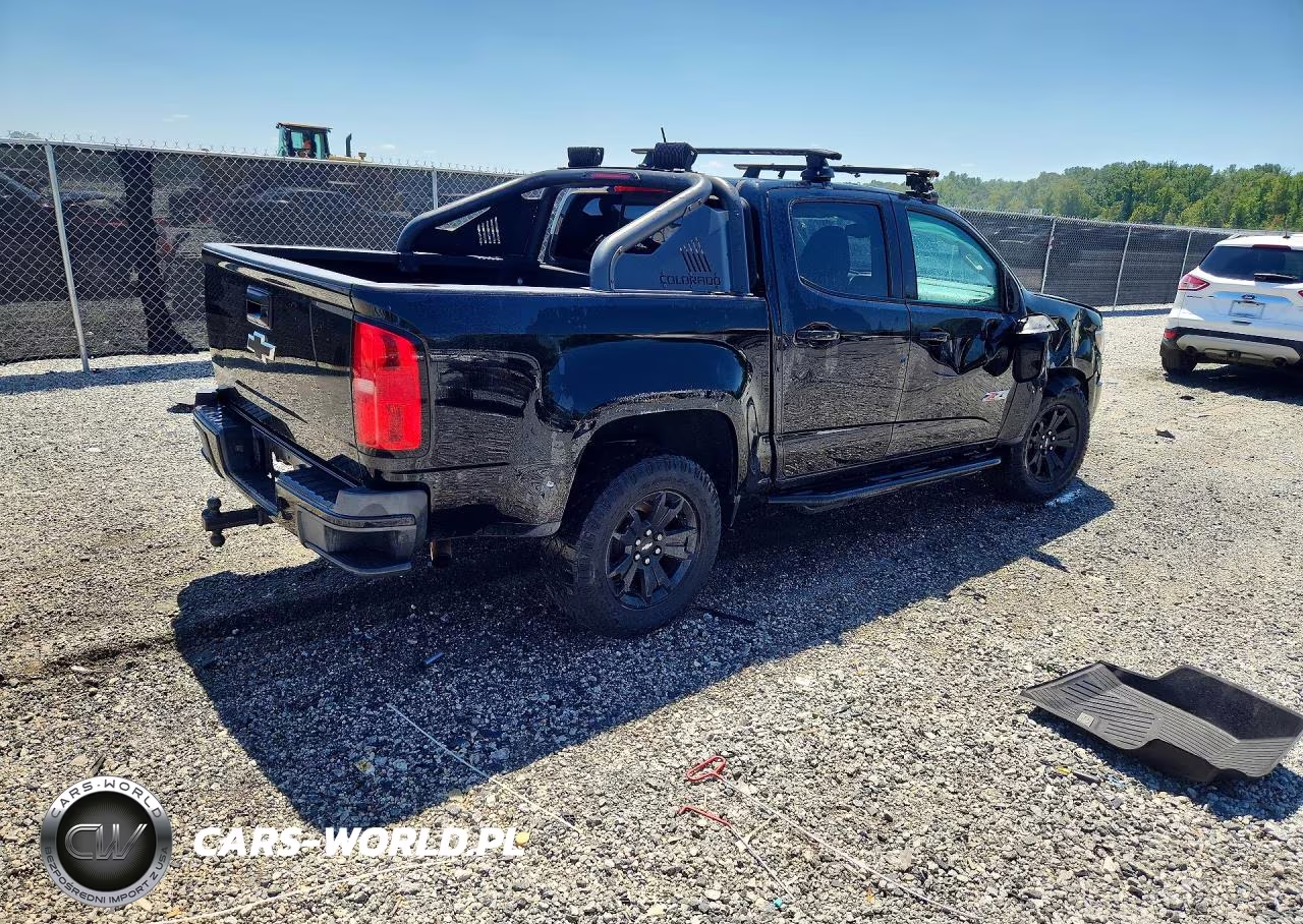 2017 Chevrolet Colorado Z71 VIN:1GCGTDEN1H1214325 - 3