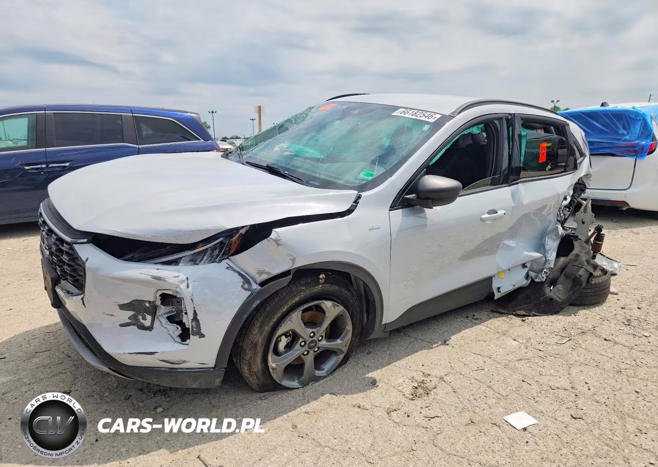 2026 Ford Escape St Line
