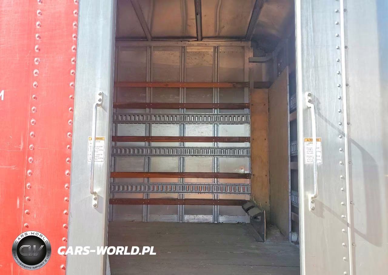 2018 Hino 195 Box Truck VIN:JHHSDM2H7JK006324 - 11