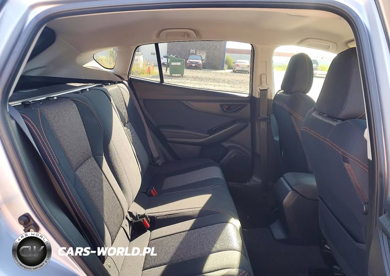 2018 Subaru Crosstrek Premium VIN:JF2GTADC9JH289769 - 11