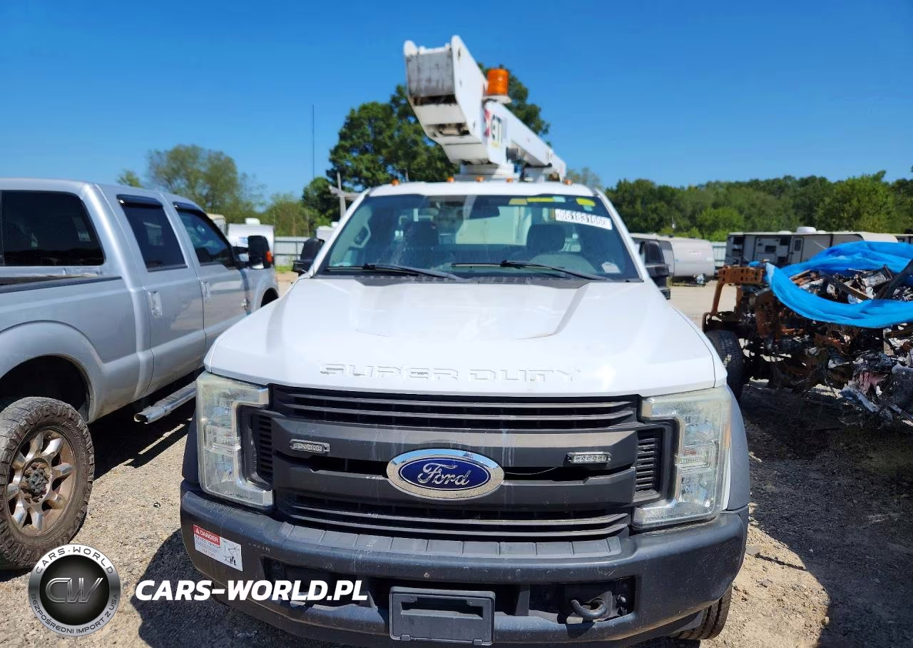 2017 Ford F450 Super Duty Bucket Truck VIN:1FDUF4GY3HEB23238 - 5