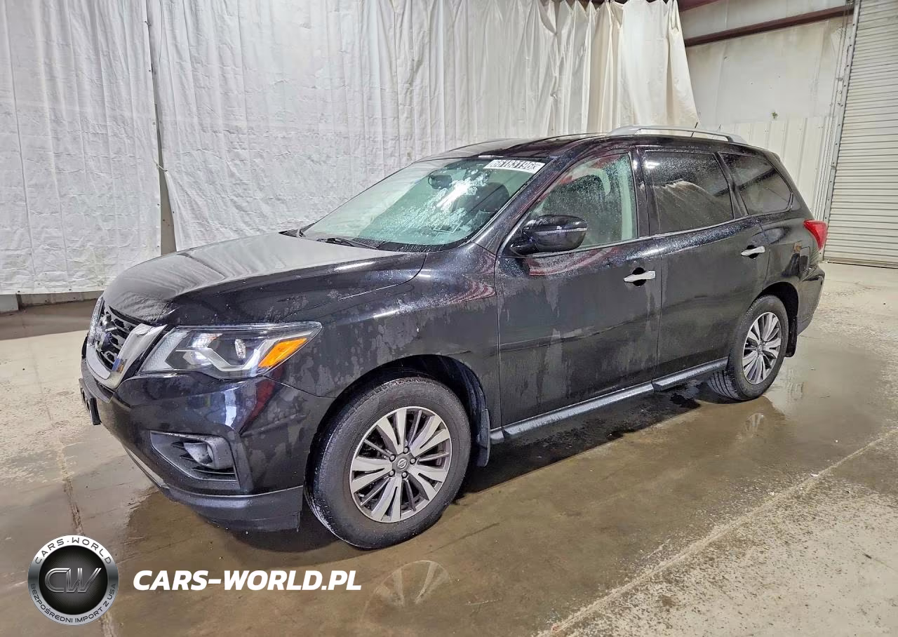 2018 Nissan Pathfinder Sv