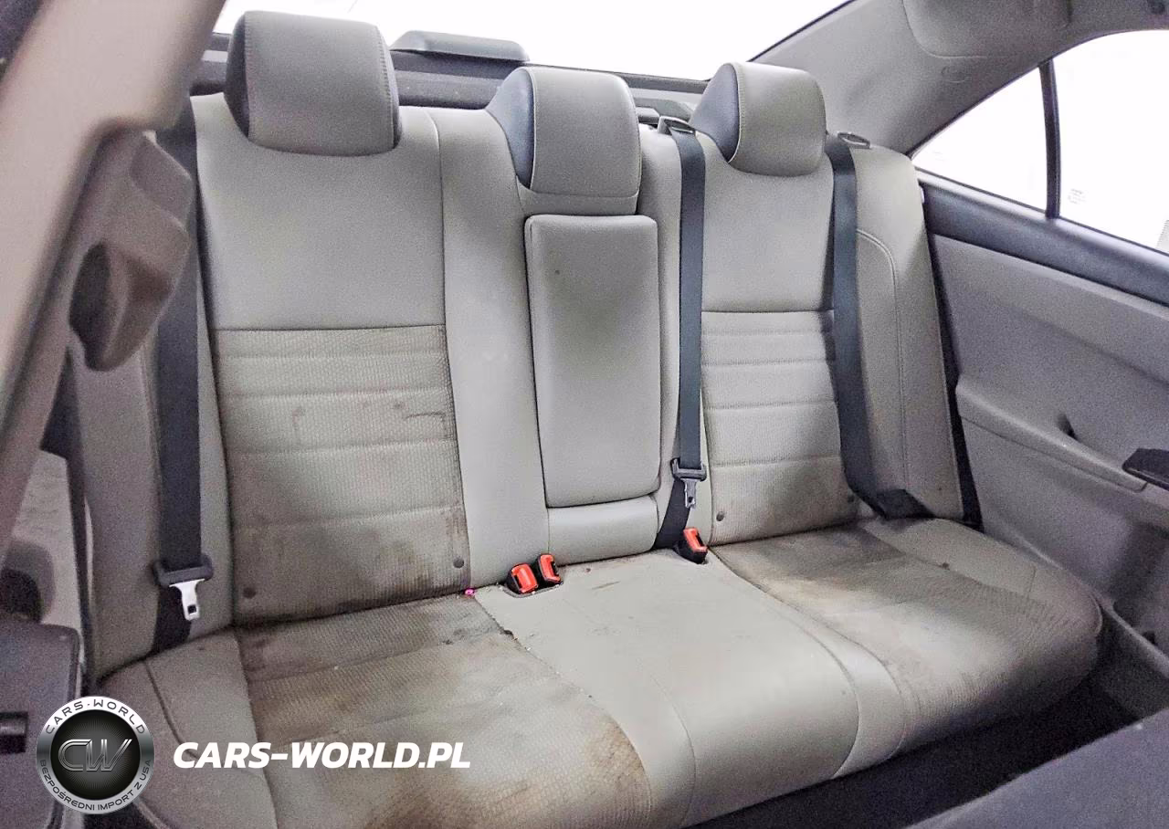 2017 Toyota Camry Se VIN:4T1BF1FK1HU686653 - 10