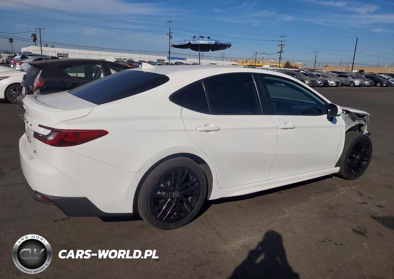 2025 Toyota Camry Se VIN:4T1DAACK5SU539836 - 3