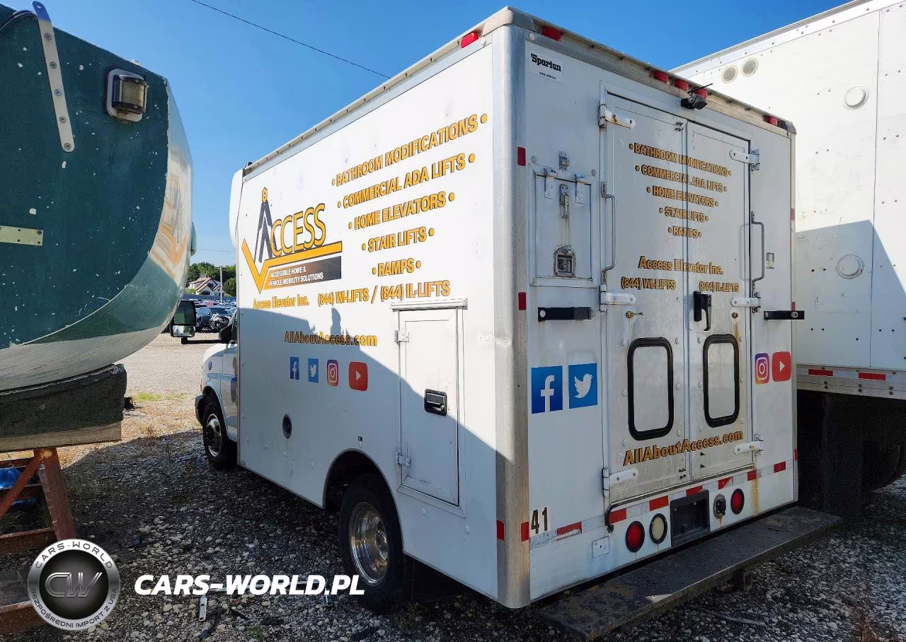 2008 Chevrolet Express G3500 VIN:1GBJG31K381106082 - 2