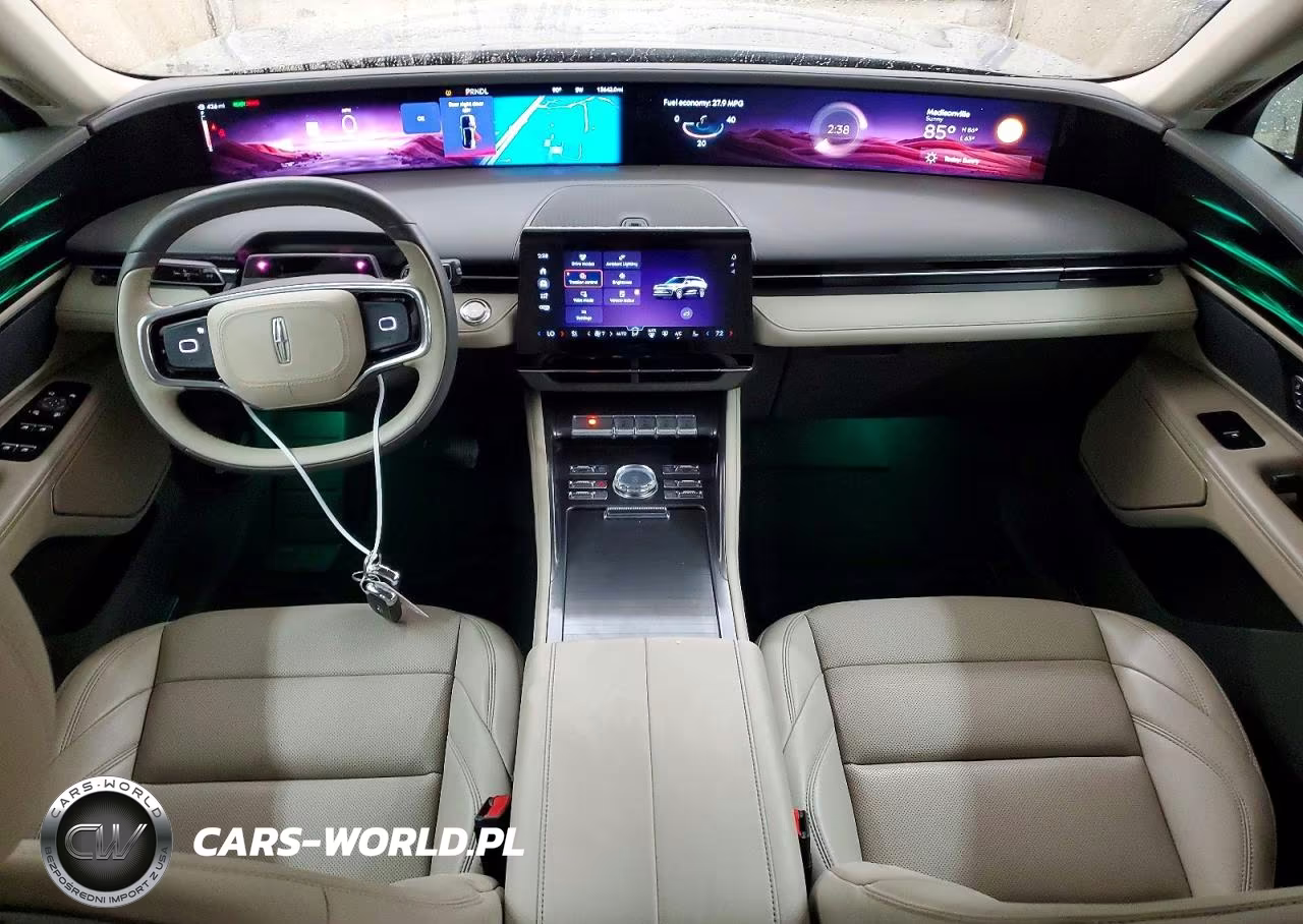 2025 Lincoln Nautilus Premiere VIN:5LMPJ8J42SJ905258 - 8