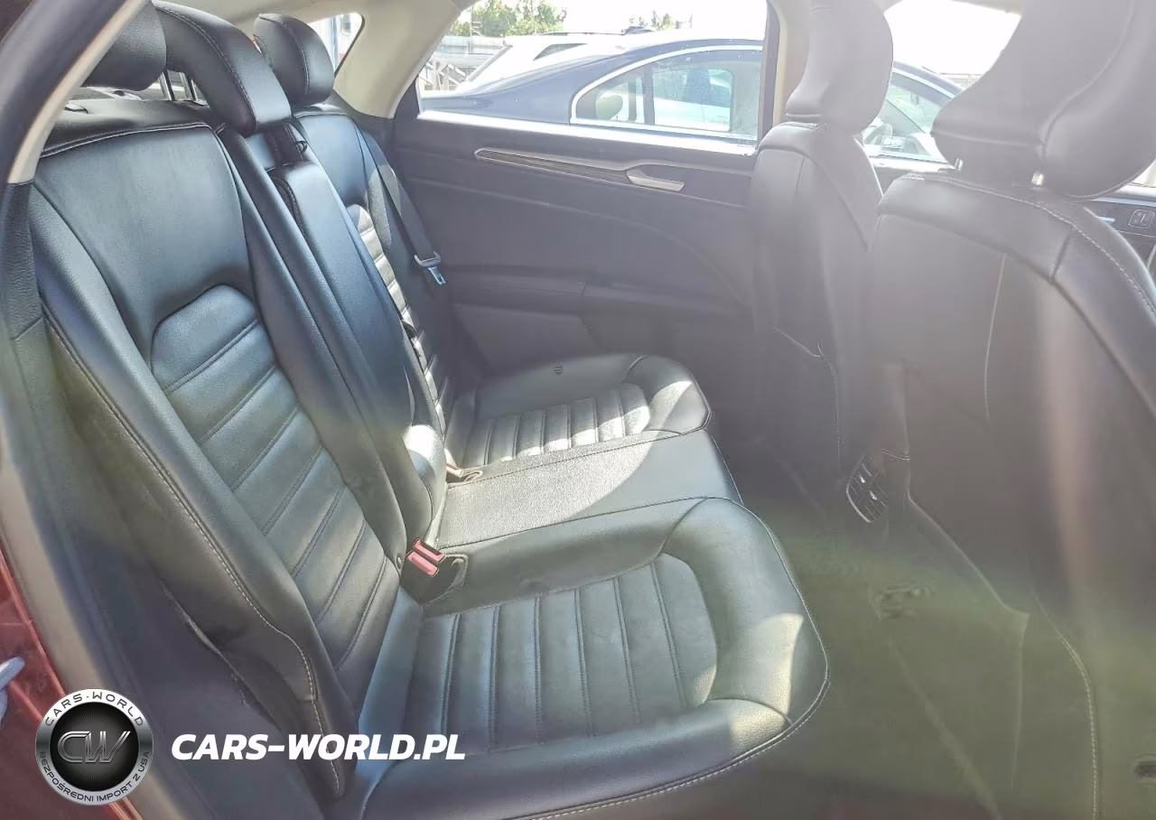 2017 Ford Fusion Se VIN:3FA6P0HD0HR305402 - 10