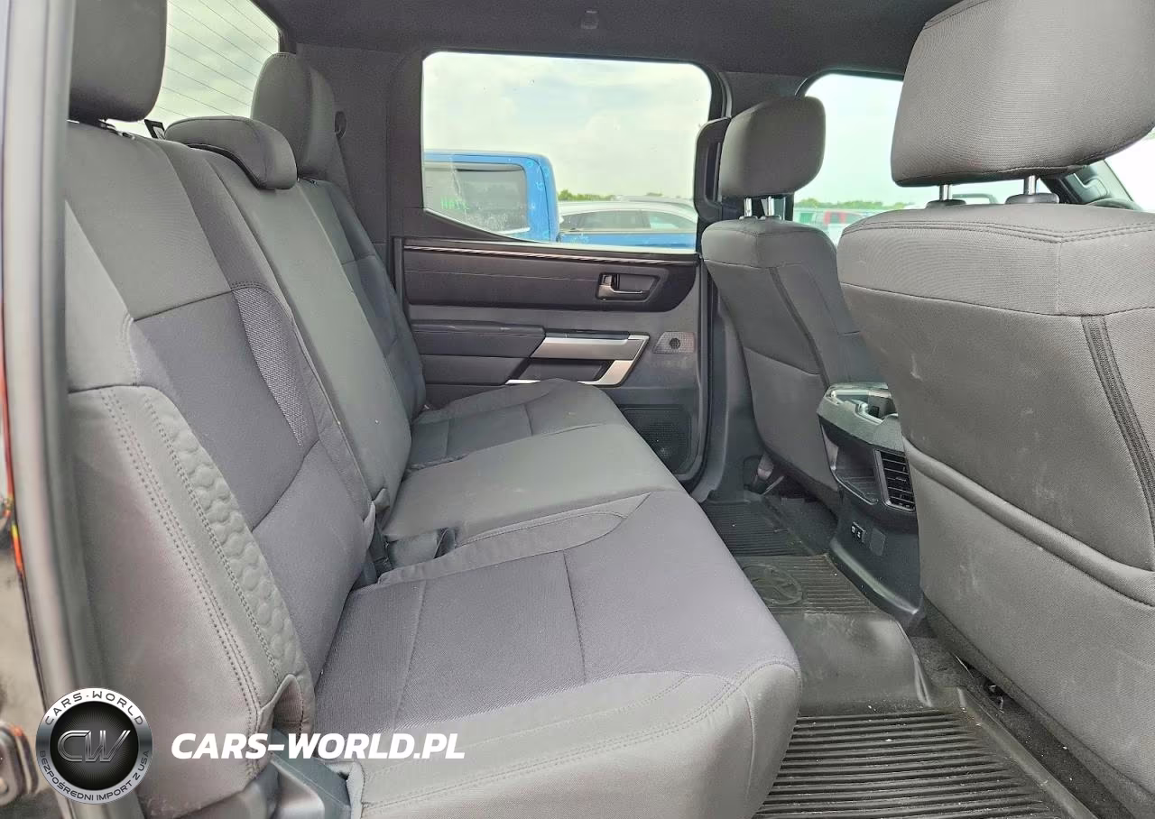 2026 Toyota Tundra Sr5 VIN:5TFLA5DB1TX421126 - 10