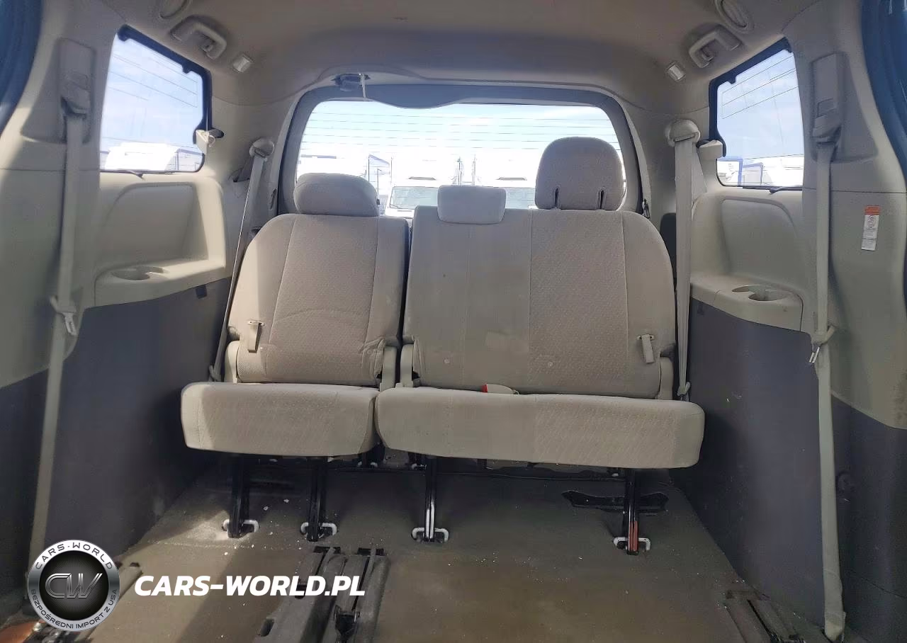 2020 Toyota Sienna Le VIN:5TDKZ3DC0LS025566 - 10