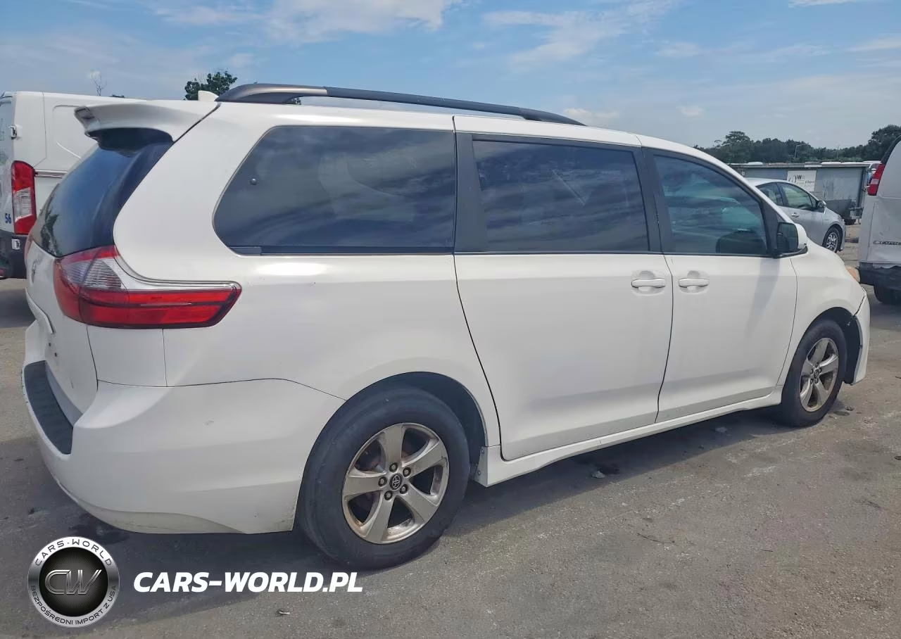 2020 Toyota Sienna Le VIN:5TDKZ3DC0LS025566 - 3