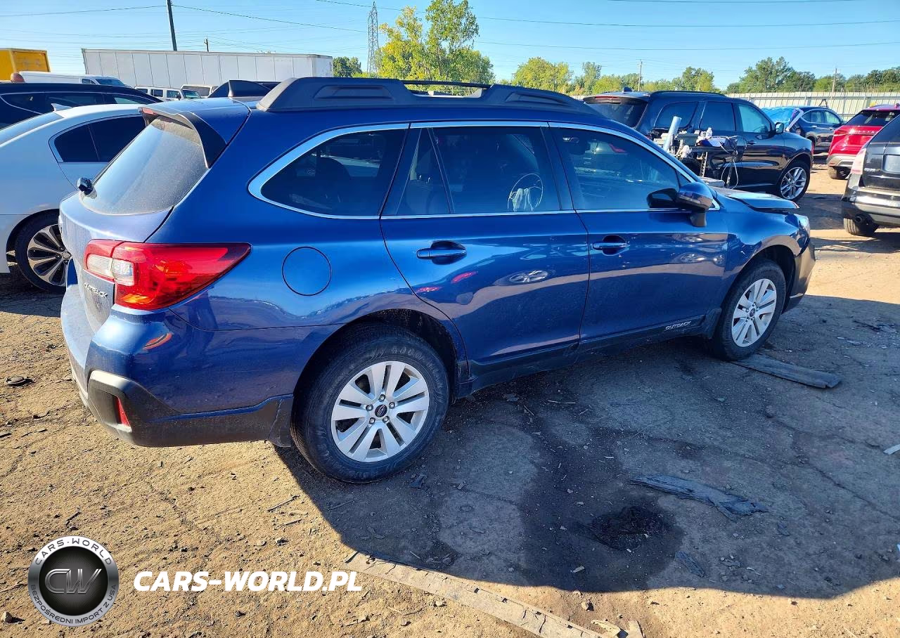 2019 Subaru Outback 2.5I Premium VIN:4S4BSAHC9K3205935 - 3