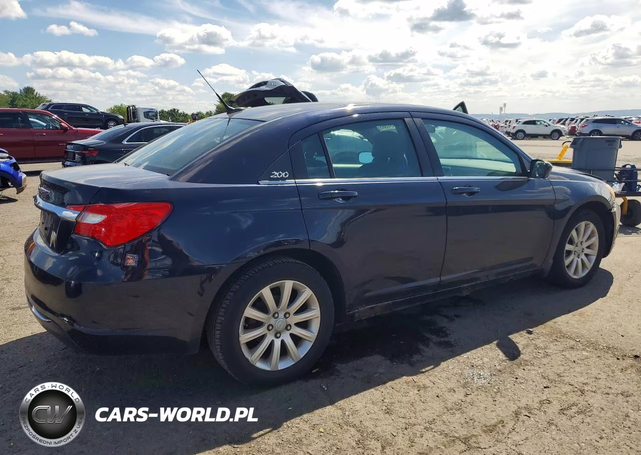 2011 Chrysler 200 Touring VIN:1C3BC1FB6BN531387 - 3