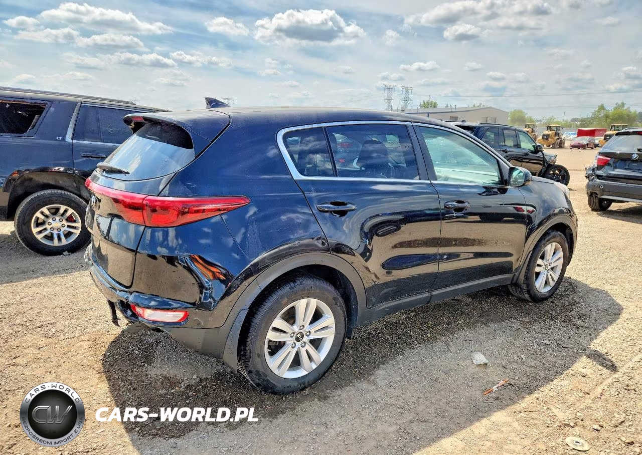 2018 Kia Sportage Lx VIN:KNDPM3AC2J7339736 - 3
