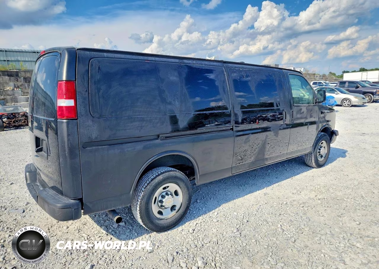 2022 Chevrolet Express G2500 VIN:1GCWGBFP1N1177194 - 3