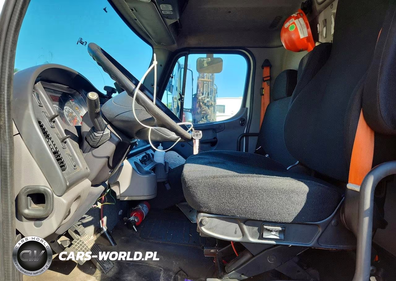 2018 Freightliner M2 106 Medium Duty VIN:1FVACWFB5JHJR4166 - 7