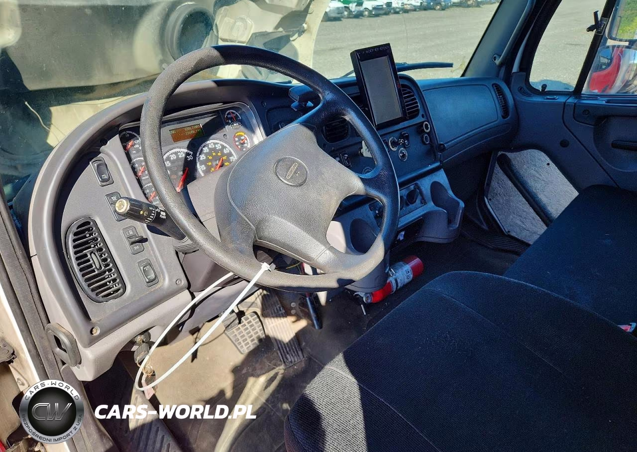 2018 Freightliner M2 106 Medium Duty VIN:1FVACWFB5JHJR4166 - 8