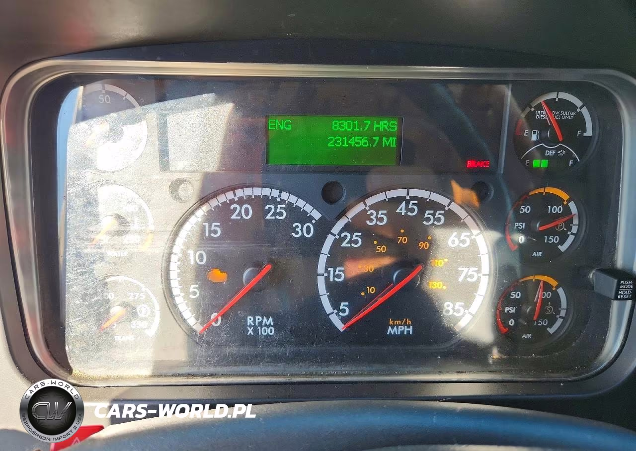 2018 Freightliner M2 106 Medium Duty VIN:1FVACWFB5JHJR4166 - 9