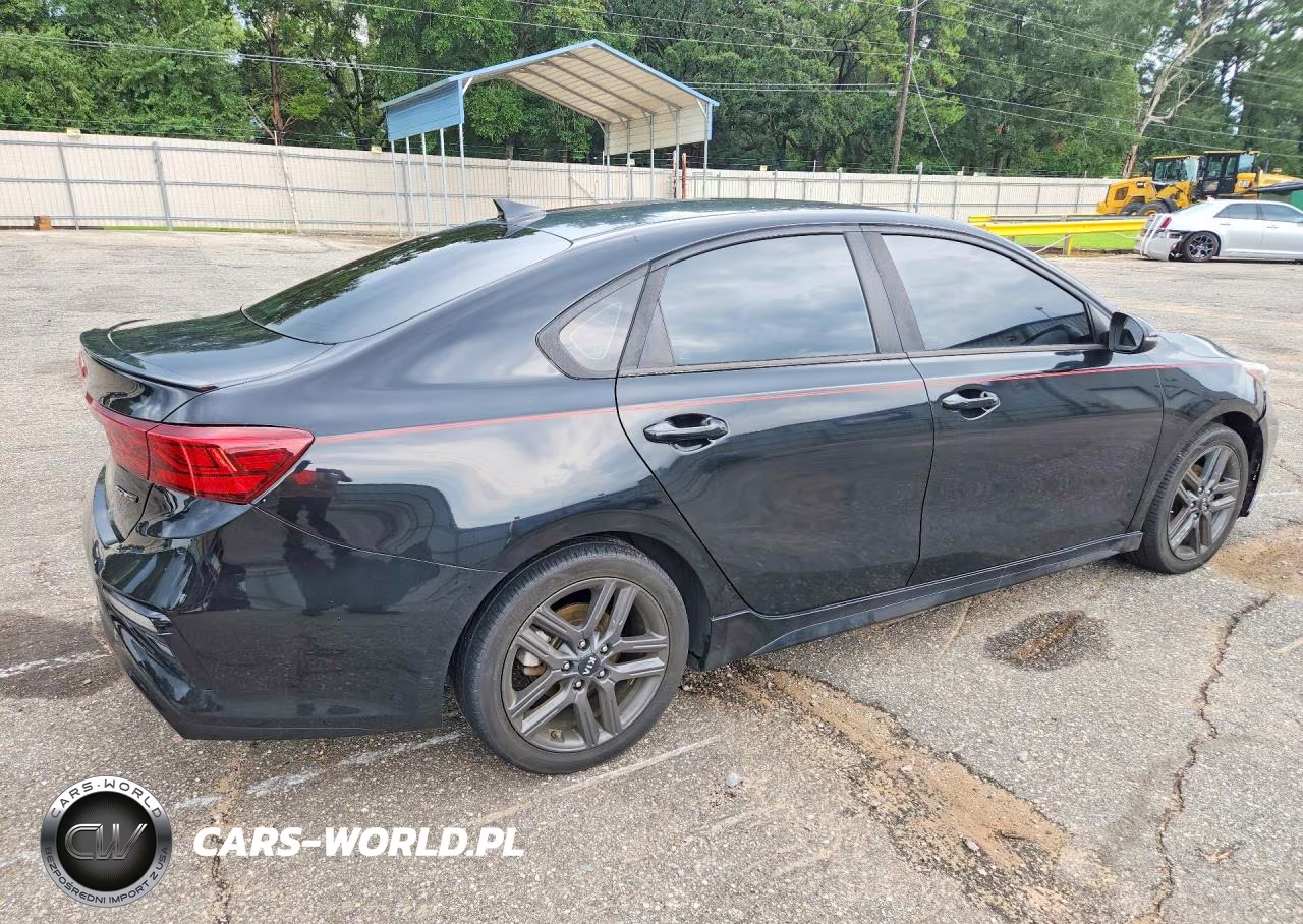 2020 Kia Forte Gt Line VIN:3KPF34ADXLE167956 - 3