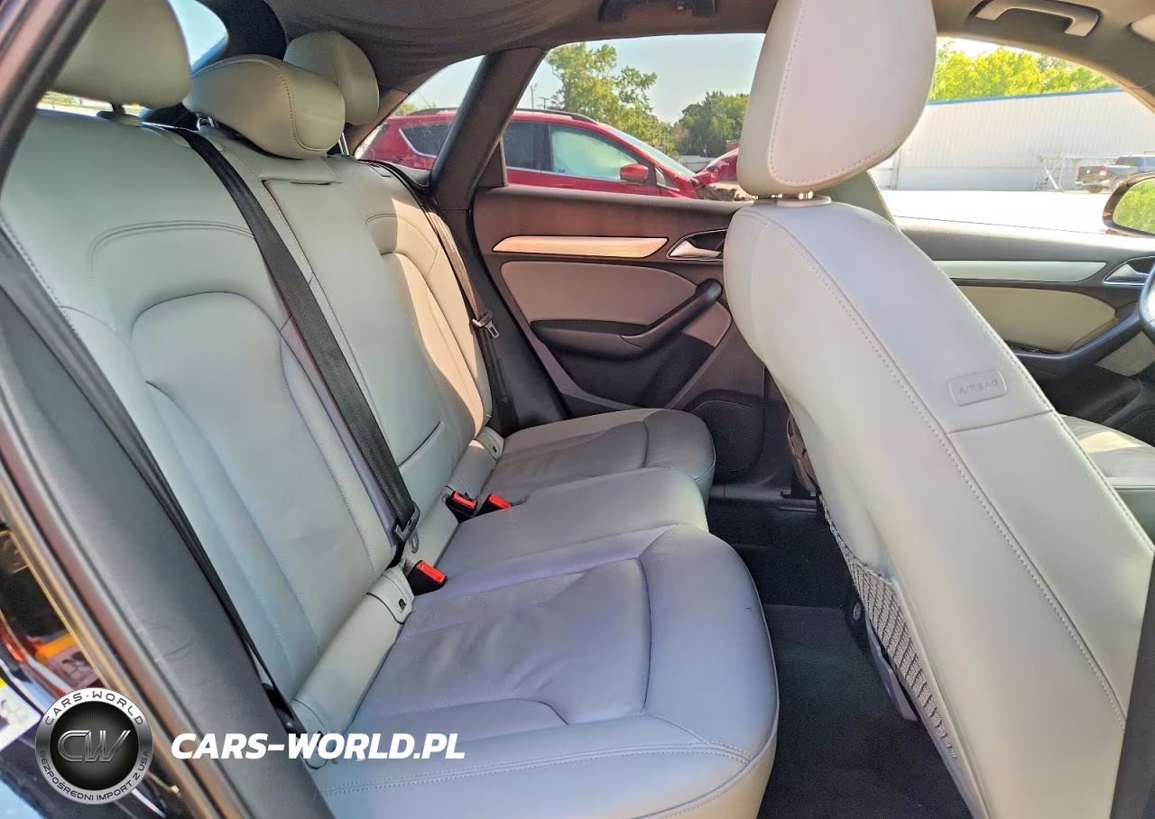 2018 Audi Q3 Premium VIN:WA1BCCFS2JR001068 - 11