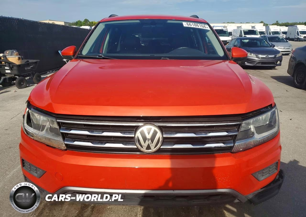 2018 Volkswagen Tiguan Se VIN:3VV3B7AXXJM184374 - 5