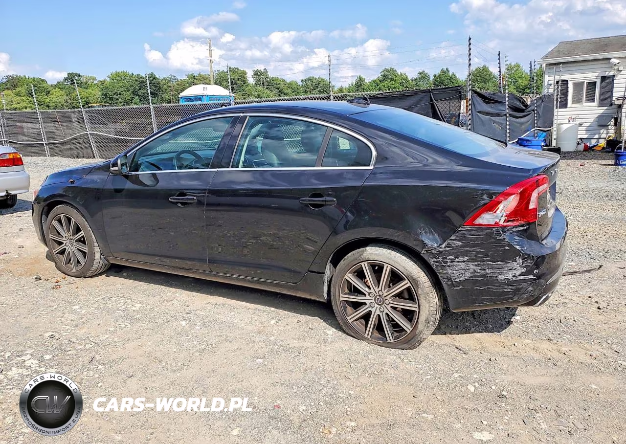 2016 Volvo S60 Platinum VIN:LYV402FM1GB097147 - 2