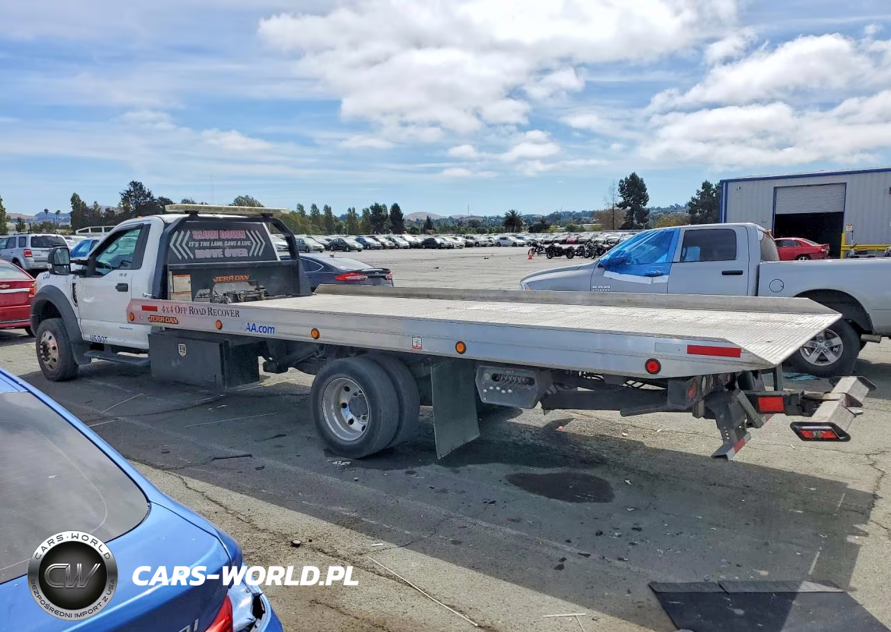 2017 Ford F550 Super - Flatbed Truck VIN:1FDUF5HT7HEC58540 - 2