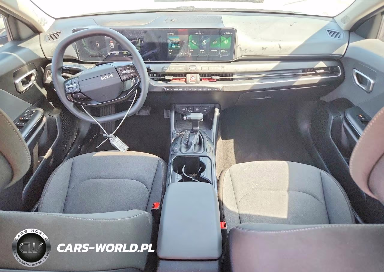 2025 Kia K4 Lxs VIN:3KPFT4DE7SE211561 - 8