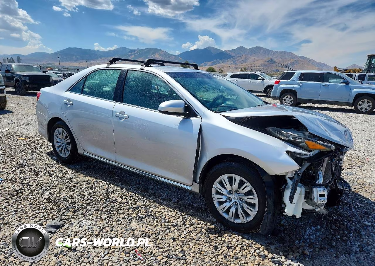 2013 Toyota Camry Le VIN:4T1BF1FK8DU240123 - 4