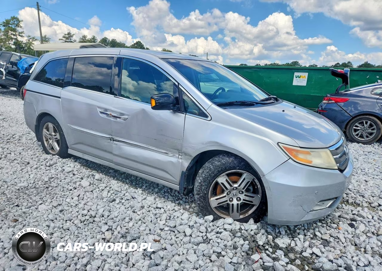 2012 Honda Odyssey Touring VIN:5FNRL5H93CB004516 - 4