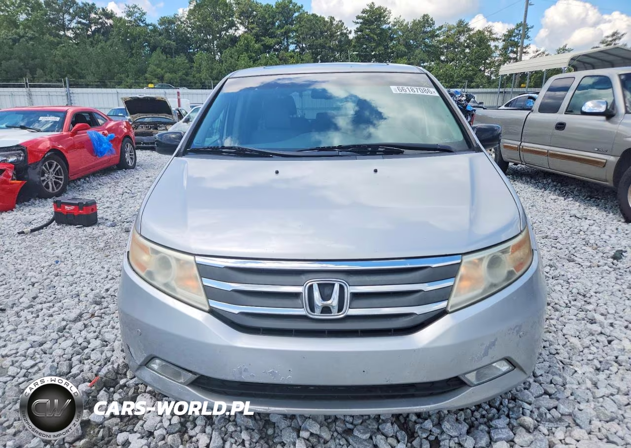 2012 Honda Odyssey Touring VIN:5FNRL5H93CB004516 - 5