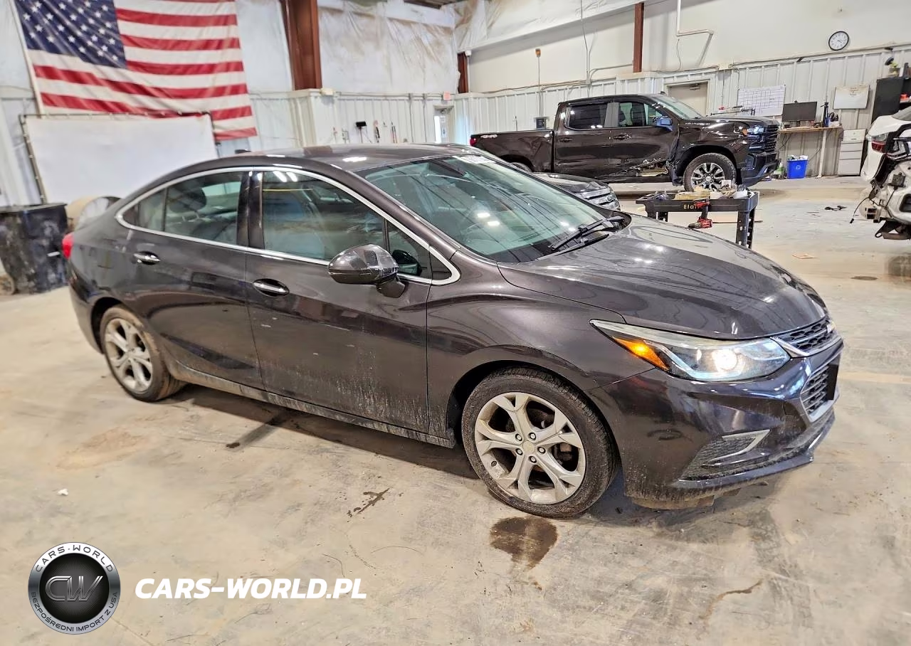2017 Chevrolet Cruze Premier VIN:1G1BF5SM4H7248378 - 4