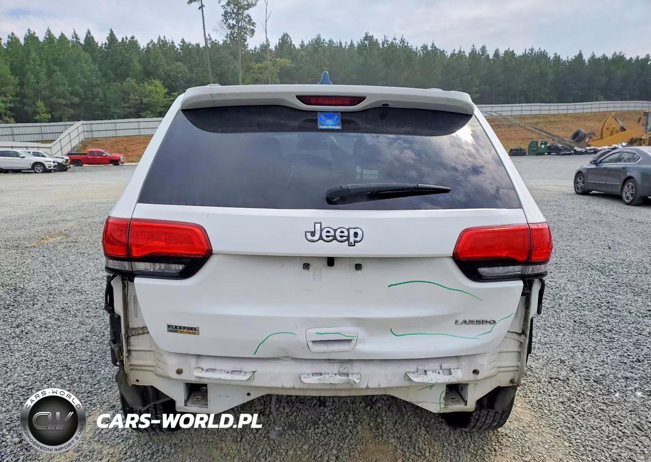 2015 Jeep Grand Cherokee Laredo VIN:1C4RJEAG6FC217105 - 6