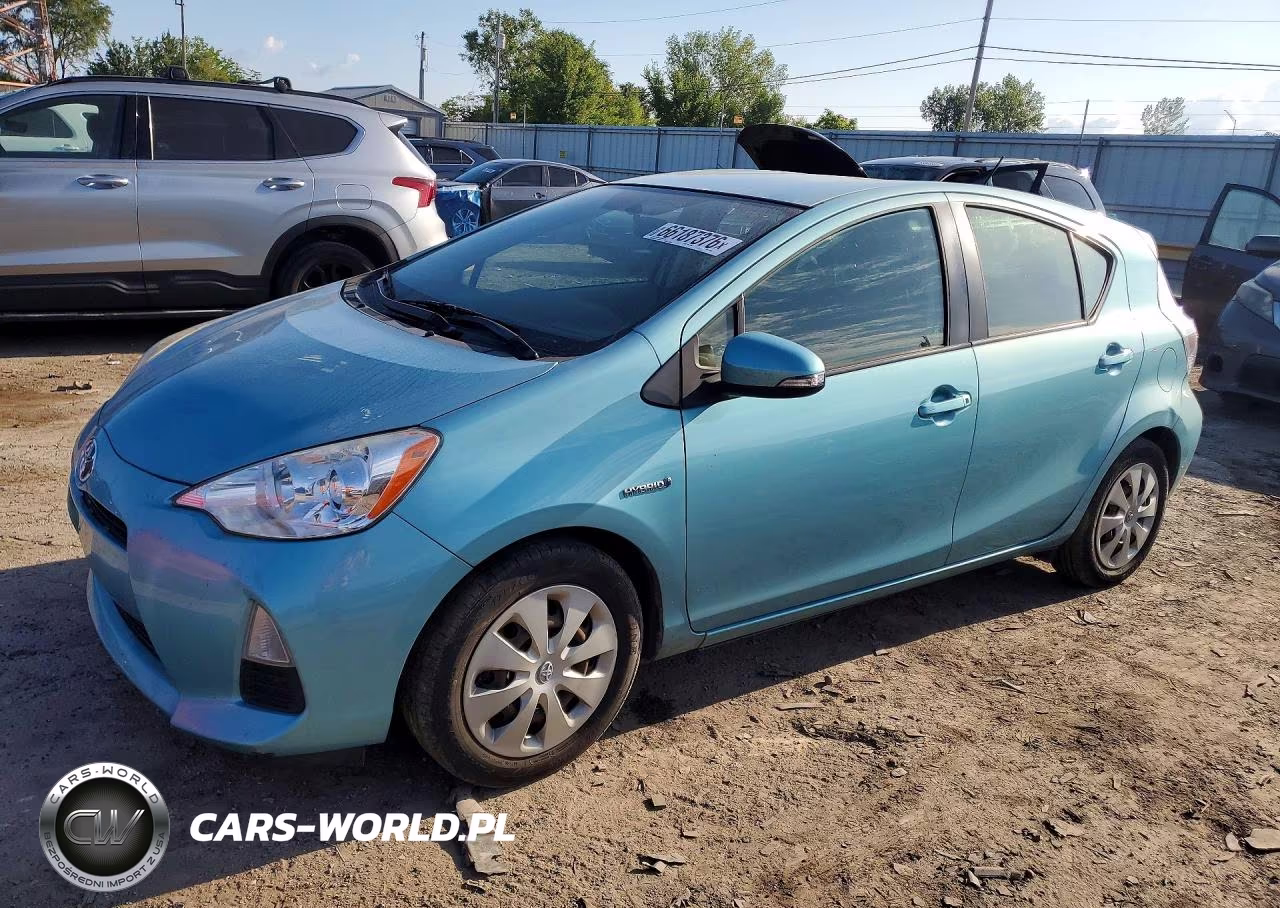 2013 Toyota Prius C Three