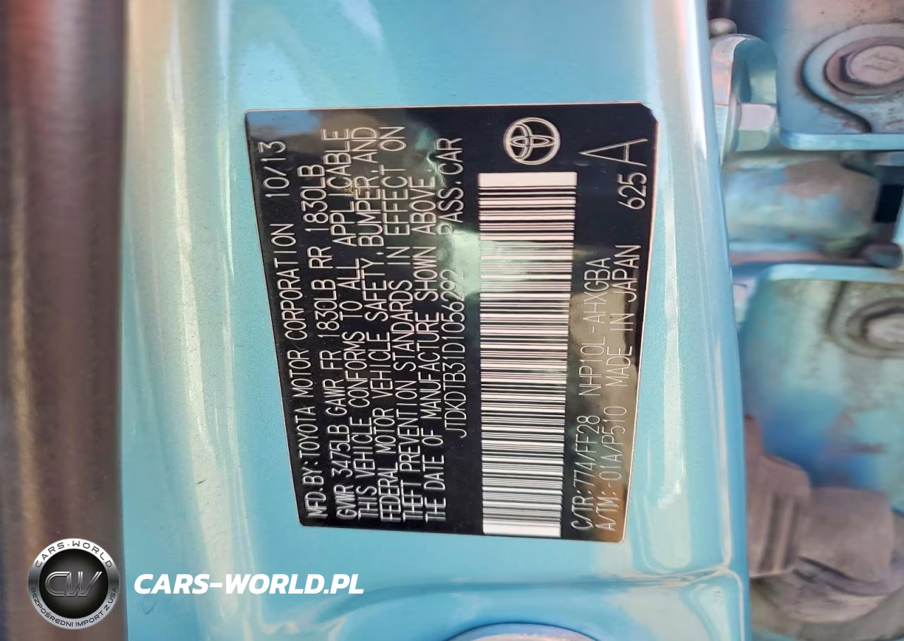 2013 Toyota Prius C Three VIN:JTDKDTB31D1056292 - 13