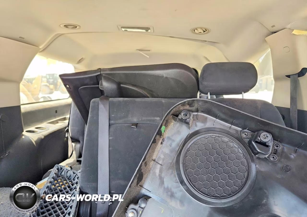2007 Chevrolet Suburban C1500 VIN:3GNFC16017G228505 - 10