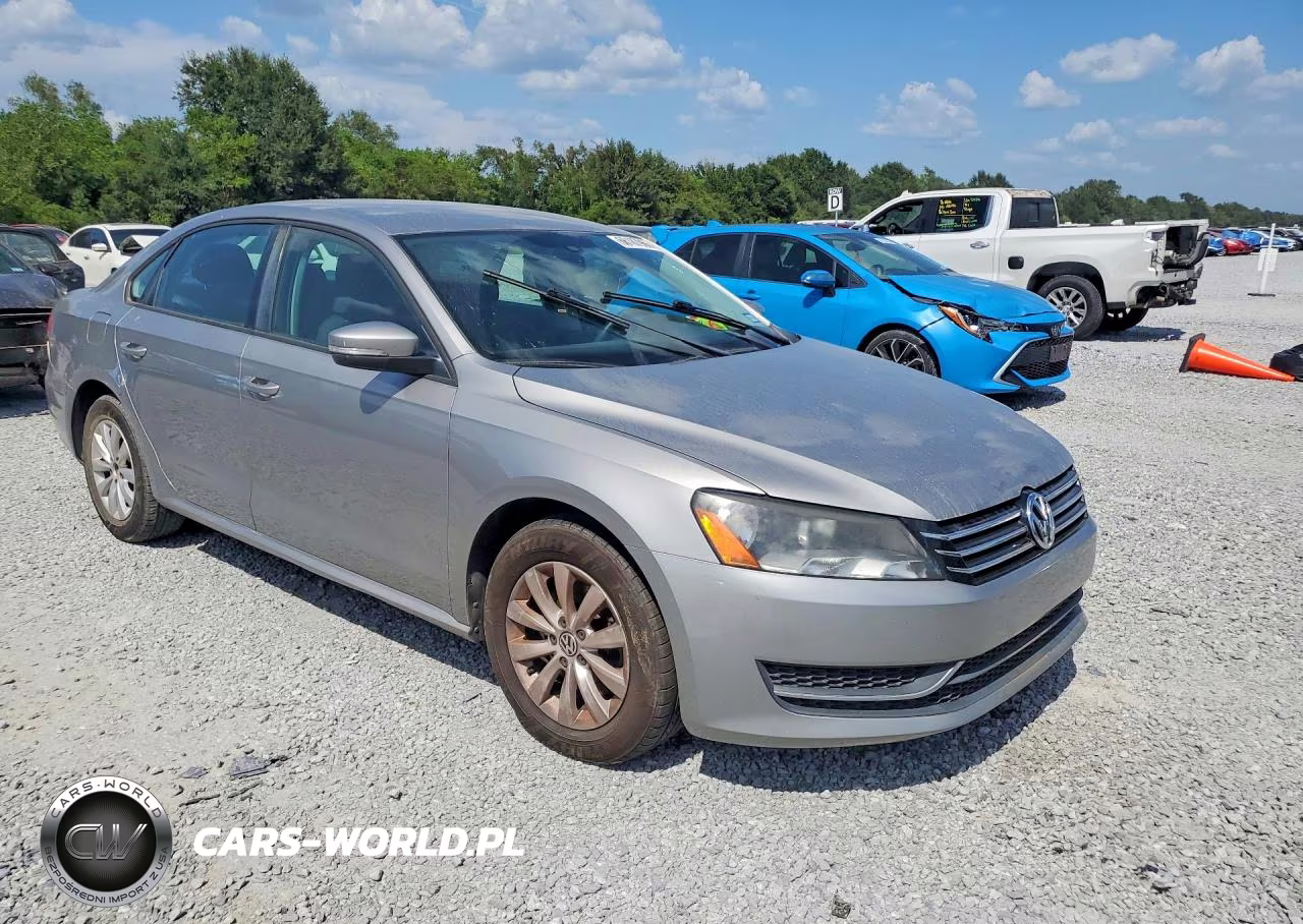 2013 Volkswagen Passat S VIN:1VWAP7A33DC009794 - 4
