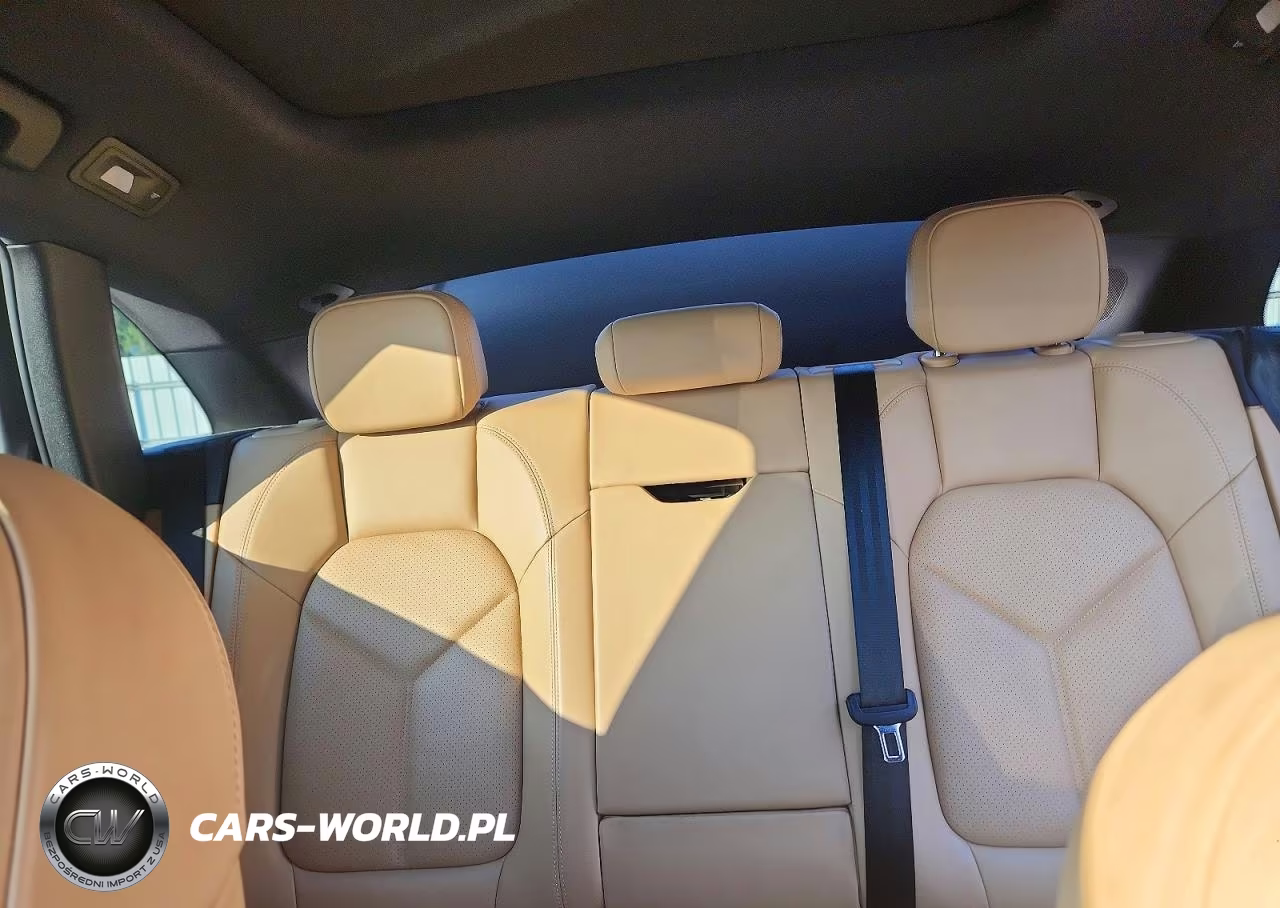 2018 Porsche Macan VIN:WP1AA2A5XJLB03688 - 10