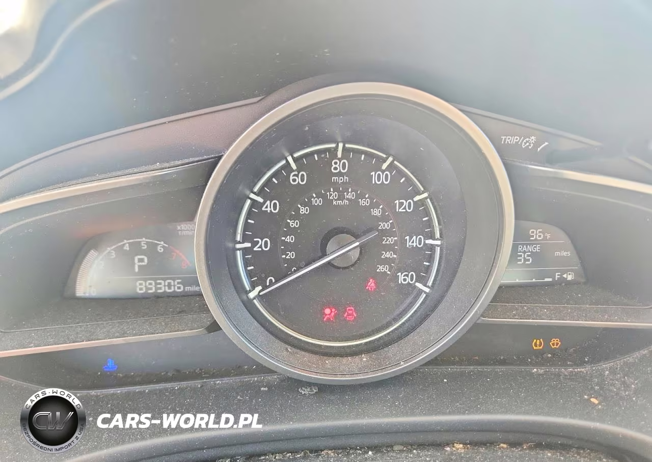 2018 Mazda 3 Sport VIN:3MZBN1U74JM158425 - 9
