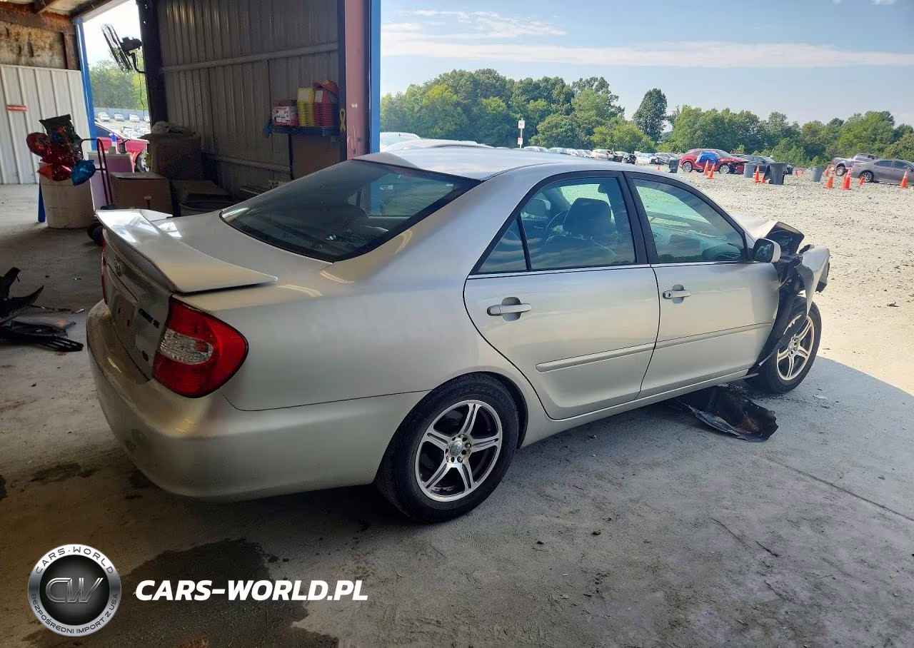 2002 Toyota Camry Se V6 VIN:4T1BF30K92U010009 - 3