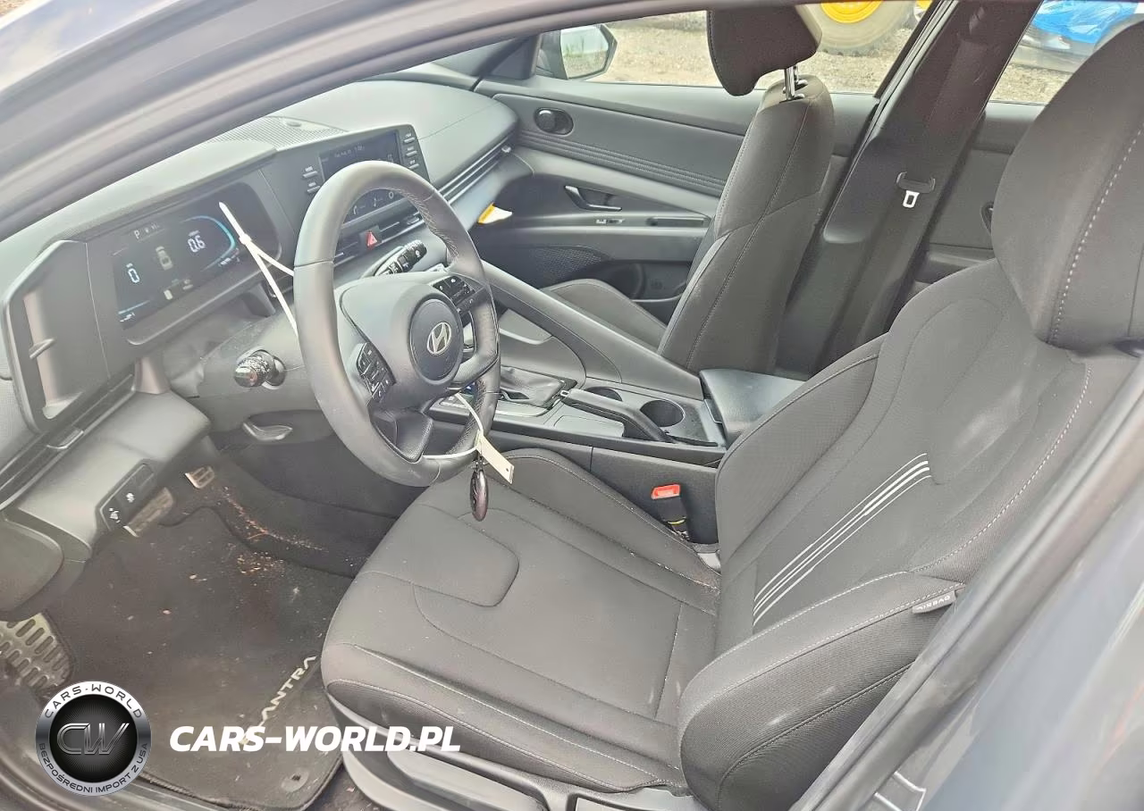 2026 Hyundai Elantra Sel Sport VIN:KMHLM4DG8TU154447 - 7